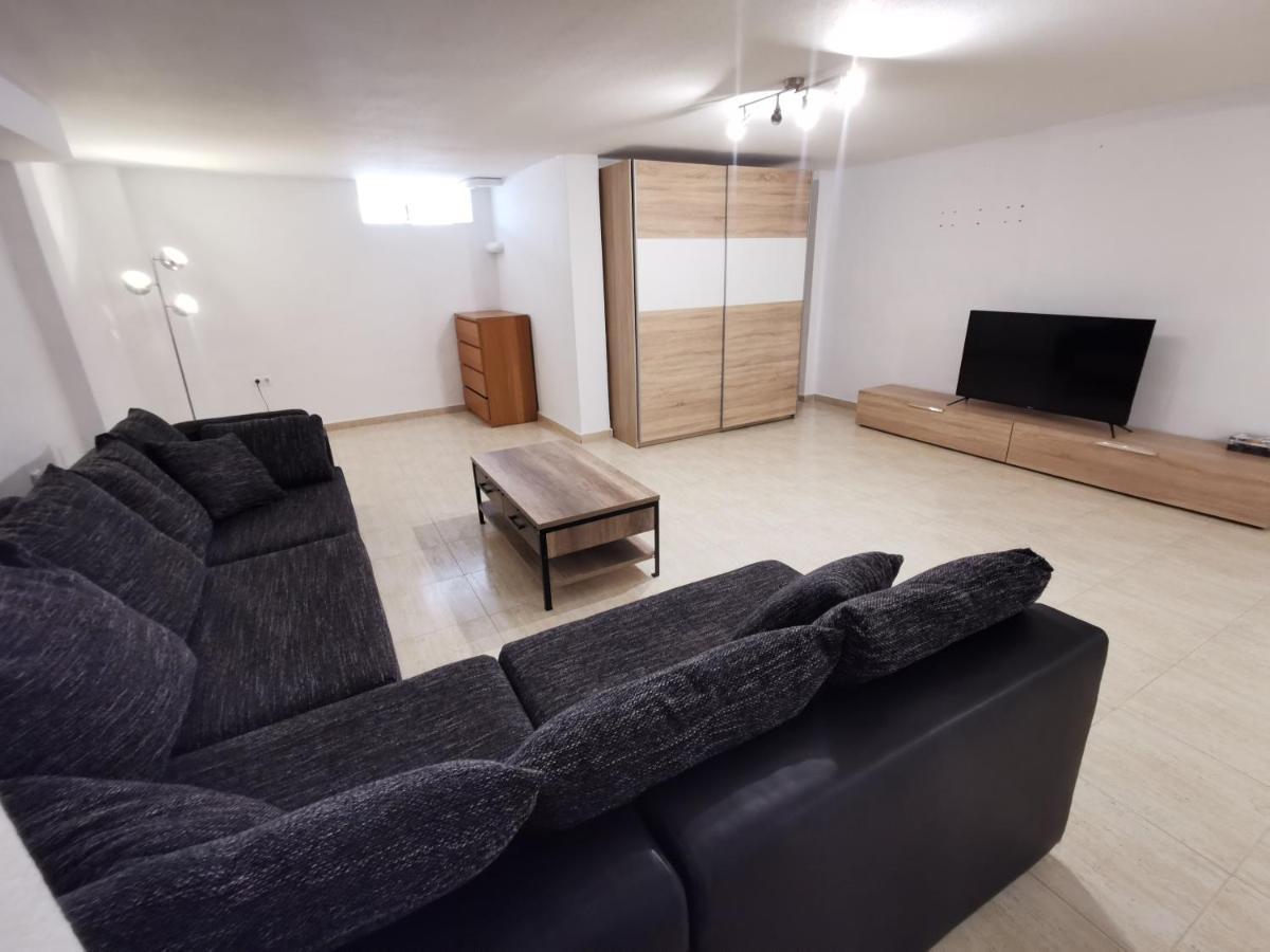 Spacious Villa With Private Pool And Beach Views El Moncayo Eksteriør bilde